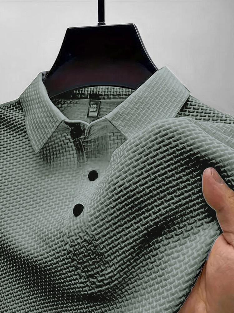 Everyday Polo in green, close-up of the knit