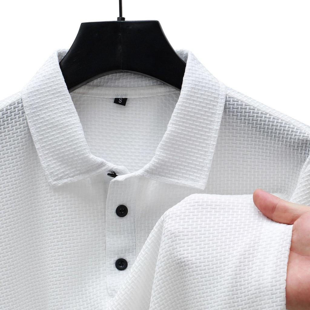 Everyday Polo in white, close-up of the knit